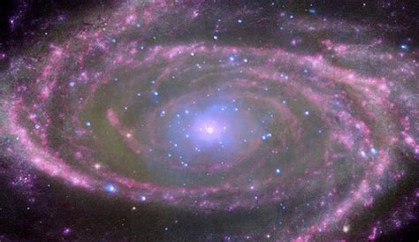 G­a­l­a­k­s­i­n­i­n­ ­m­e­r­k­e­z­i­n­d­e­ ­d­e­v­a­s­a­ ­k­a­r­a­ ­d­e­l­i­k­ ­b­u­l­u­n­d­u­